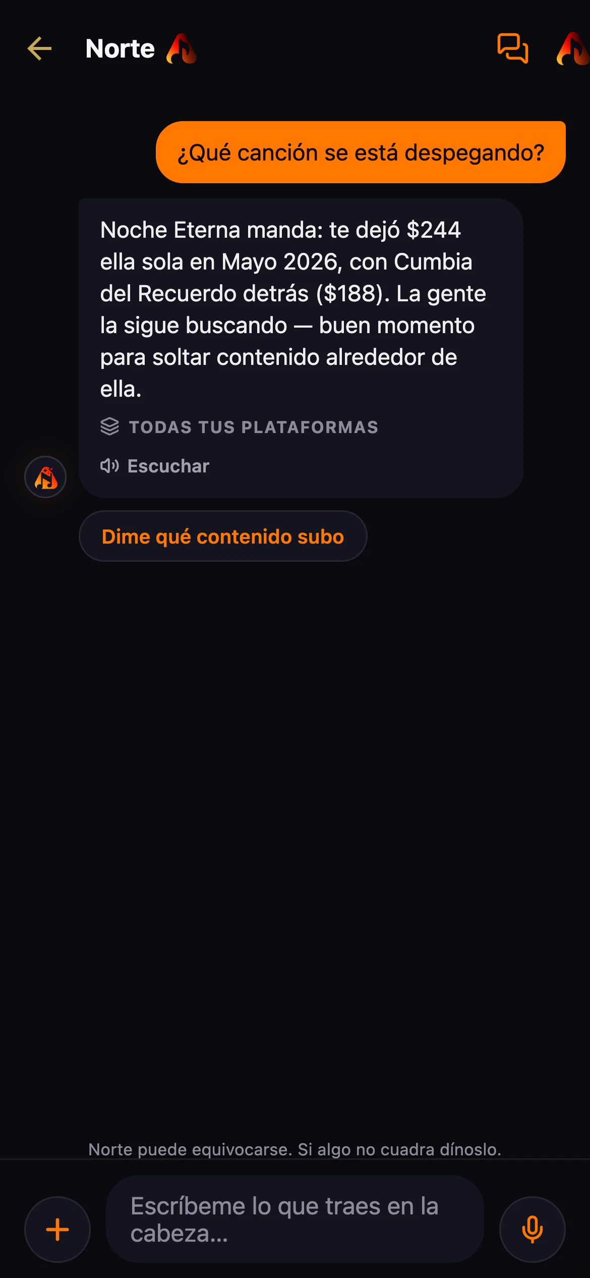 Conversación real de Norte en Artistick sobre una canción, con respuesta escrita, opción de escucharla y entrada por texto o voz